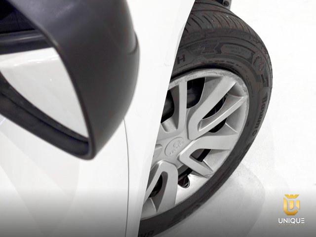 Renault Sandero 1.0 12V SCE FLEX LIFE MANUAL 2019/2020 branco à venda na Unique Automóveis em Indaiatuba — foto 9