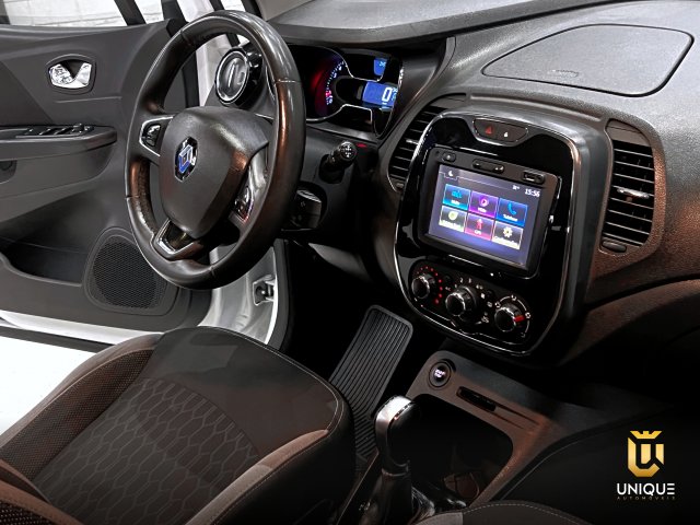 Renault Captur 1.6 16V SCE FLEX ZEN X-TRONIC 2018/2019 branco à venda na Unique Automóveis em Indaiatuba — foto 17