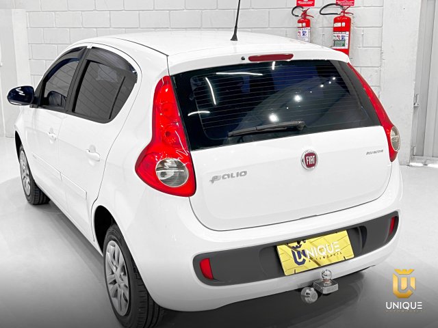 Fiat Palio 1.0 MPI ATTRACTIVE 8V FLEX 4P MANUAL 2014/2015 branco à venda na Unique Automóveis em Indaiatuba — foto 6