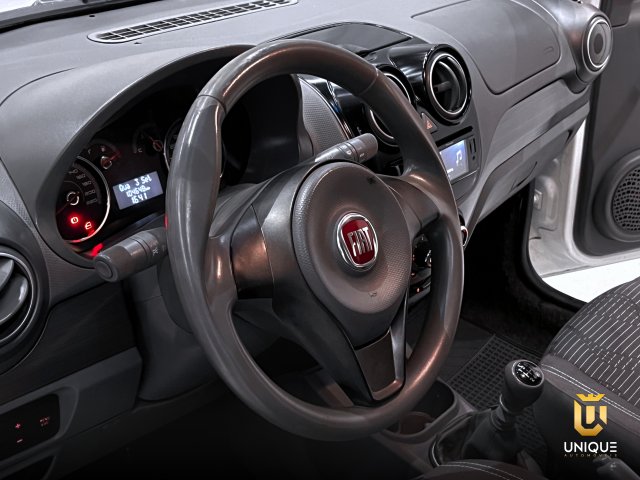 Fiat Palio 1.0 MPI ATTRACTIVE 8V FLEX 4P MANUAL 2014/2015 branco à venda na Unique Automóveis em Indaiatuba — foto 19