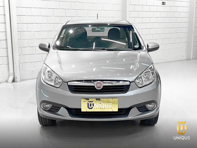 Fiat Grand Siena 1.6 MPI ESSENCE 16V FLEX 4P MANUAL 2013 cinza à venda na Unique Automóveis em Indaiatuba — foto 4