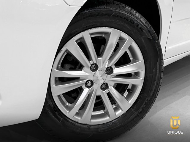 Chevrolet Cobalt 1.8 MPFI LTZ 8V FLEX 4P AUTOMÁTICO 2015/2016 branco à venda na Unique Automóveis em Indaiatuba — foto 7
