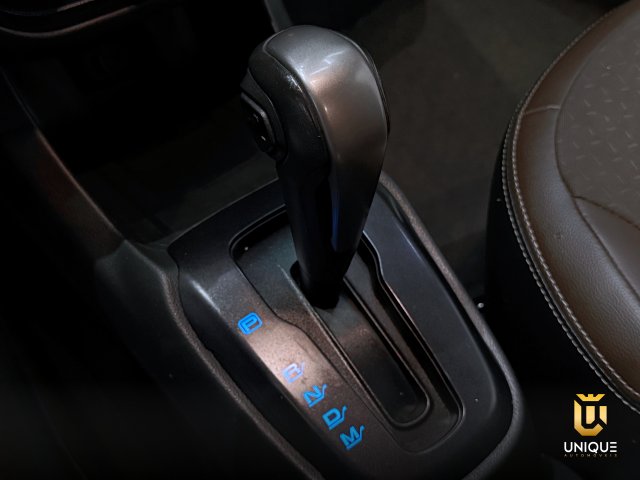 Chevrolet Cobalt 1.8 MPFI LTZ 8V FLEX 4P AUTOMÁTICO 2015/2016 branco à venda na Unique Automóveis em Indaiatuba — foto 12