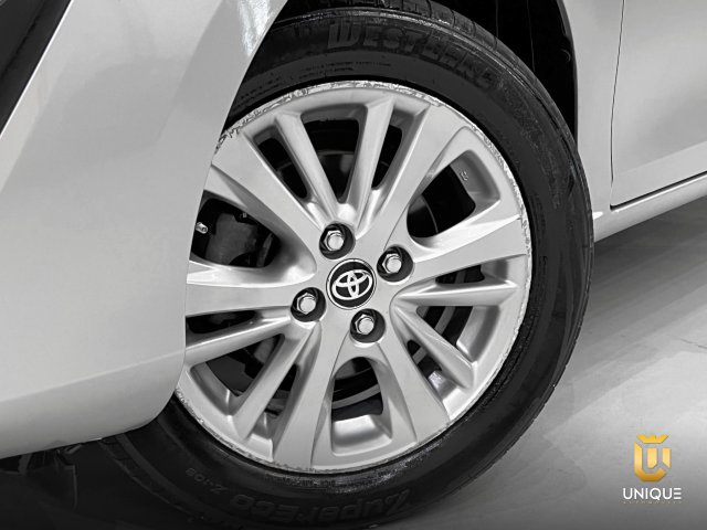 Toyota Yaris Sedan 1.5 16V FLEX SEDAN XL PLUS TECH MULTIDRIVE 2018/2019 prata à venda na Unique Automóveis em Indaiatuba — foto 7