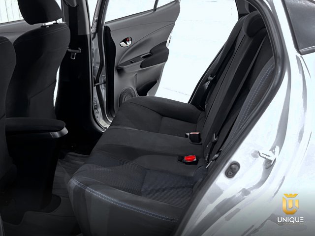 Toyota Yaris Sedan 1.5 16V FLEX SEDAN XL PLUS TECH MULTIDRIVE 2018/2019 prata à venda na Unique Automóveis em Indaiatuba — foto 16