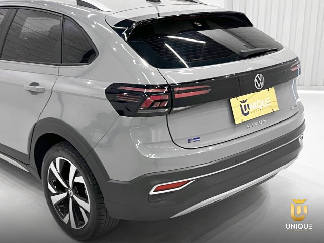 Volkswagen Nivus 1.0 200 TSI TOTAL FLEX HIGHLINE AUTOMÁTICO 2020/2021 cinza à venda na Unique Automóveis em Indaiatuba — foto 6