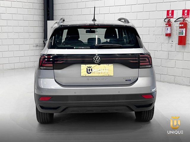 Volkswagen T-cross 1.0 200 TSI TOTAL FLEX AUTOMÁTICO 2023/2024 prata à venda na Unique Automóveis em Indaiatuba — foto 5