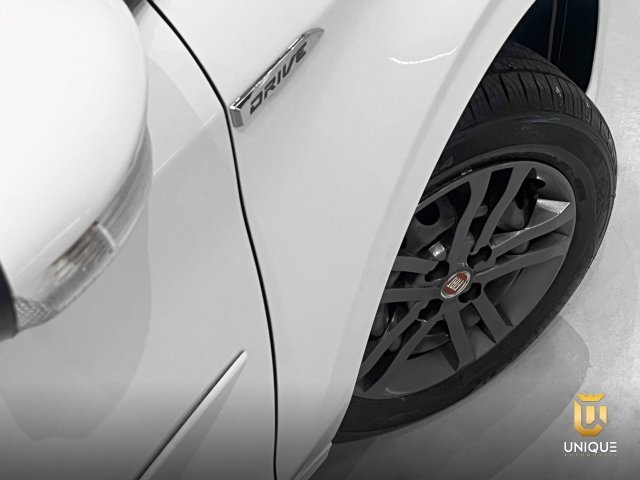 Fiat Argo 1.0 DRIVE FIREFLY FLEX MANUAL 2018/2019 branco à venda na Unique Automóveis em Indaiatuba — foto 8