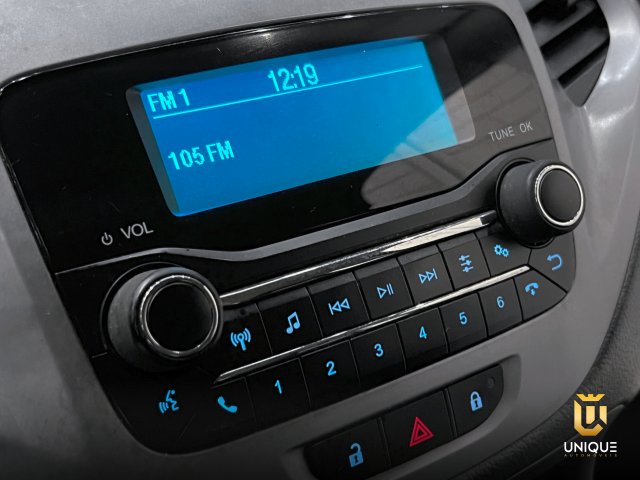 Ford Ka 1.0 TI-VCT FLEX SE MANUAL 2018/2019 branco à venda na Unique Automóveis em Indaiatuba — foto 13