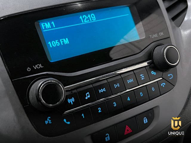 Ford Ka 1.0 TI-VCT FLEX SE MANUAL 2018/2019 branco à venda na Unique Automóveis em Indaiatuba — foto 20