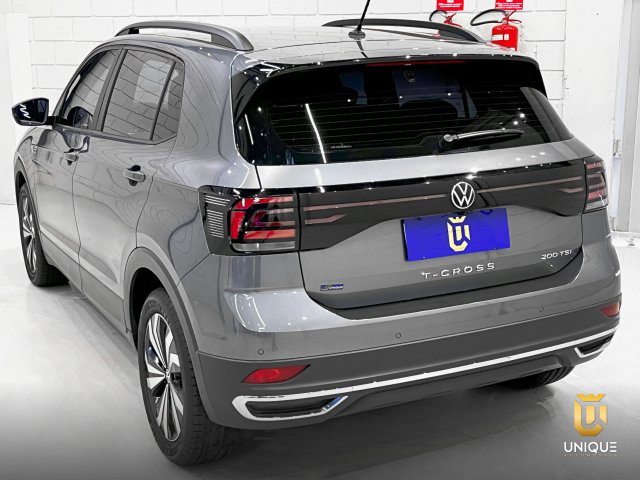 Volkswagen T-cross 1.0 200 TSI TOTAL FLEX COMFORTLINE AUTOMÁTICO 2023/2024 cinza à venda na Unique Automóveis em Indaiatuba — foto 6