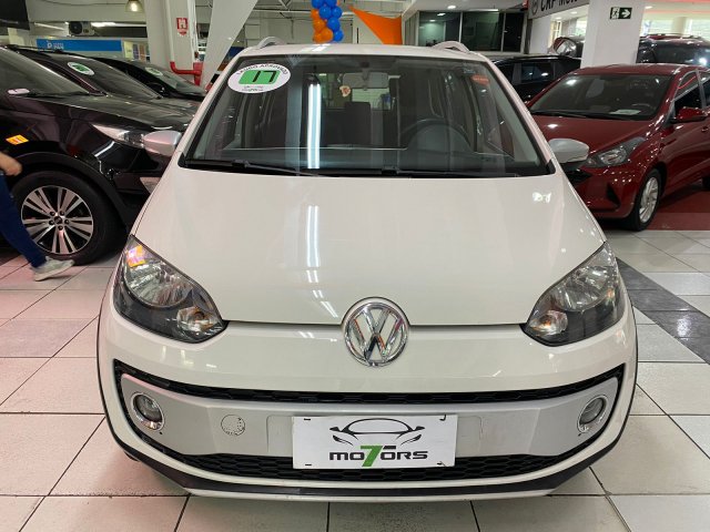 foto do veículo Volkswagen Cross up   1.0 MPI 12V FLEX 4P MANUAL