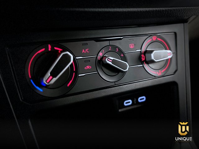 Volkswagen Polo 1.0 MPI TRACK MANUAL 2024/2025 cinza à venda na Unique Automóveis em Indaiatuba — foto 12