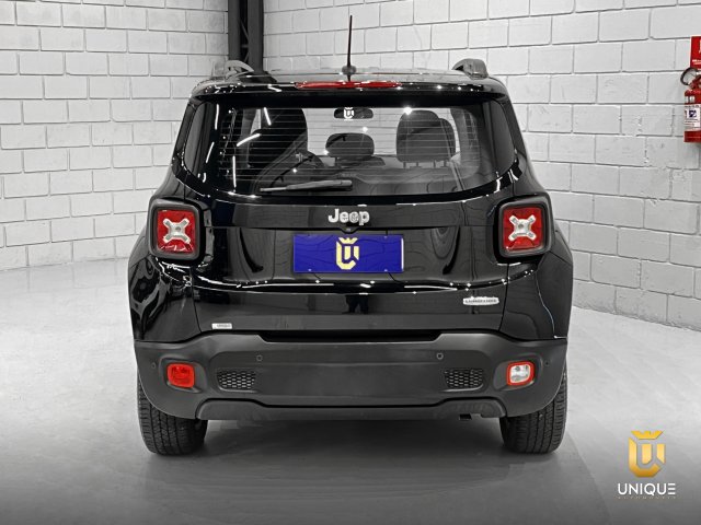 Jeep Renegade 1.8 16V FLEX LONGITUDE 4P AUTOMÁTICO 2015/2016 preto à venda na Unique Automóveis em Indaiatuba — foto 5