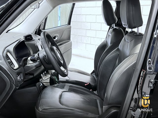 Jeep Renegade 1.8 16V FLEX LONGITUDE 4P AUTOMÁTICO 2015/2016 preto à venda na Unique Automóveis em Indaiatuba — foto 18