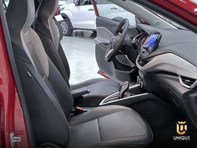 Chevrolet Onix 1.0 TURBO FLEX PLUS PREMIER AUTOMÁTICO 2022/2023 vermelho à venda na Unique Automóveis em Indaiatuba — foto 17