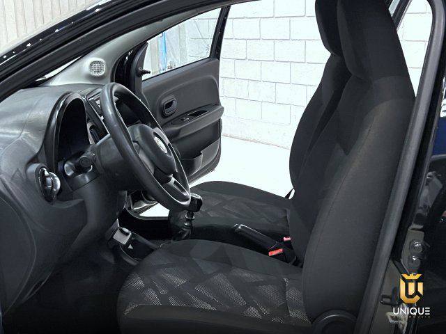 Fiat Mobi 1.0 EVO FLEX LIKE. MANUAL 2017/2018 branco à venda na Unique Automóveis em Indaiatuba — foto 12