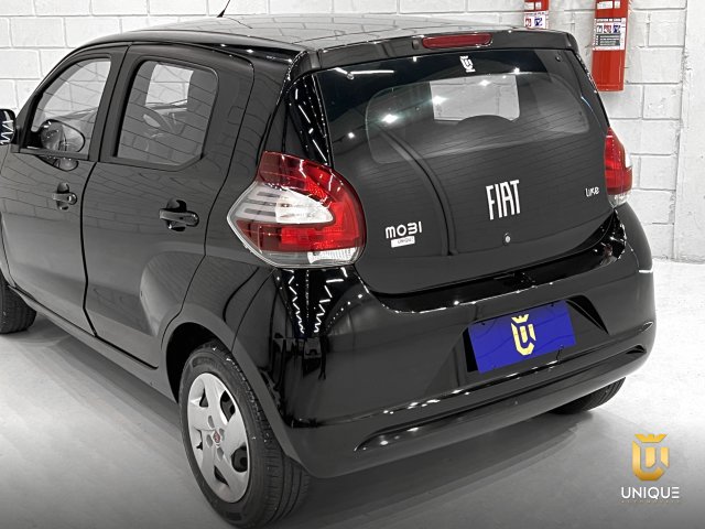 Fiat Mobi 1.0 EVO FLEX LIKE. MANUAL 2017/2018 branco à venda na Unique Automóveis em Indaiatuba — foto 14