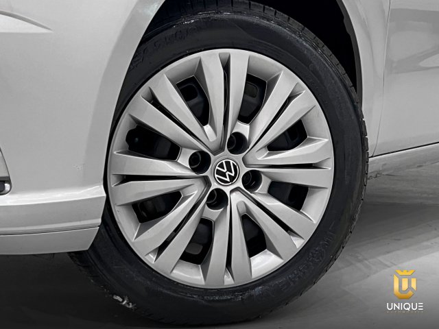 Volkswagen Gol 1.0 12V MPI TOTALFLEX 4P MANUAL 2022/2023 prata à venda na Unique Automóveis em Indaiatuba — foto 6