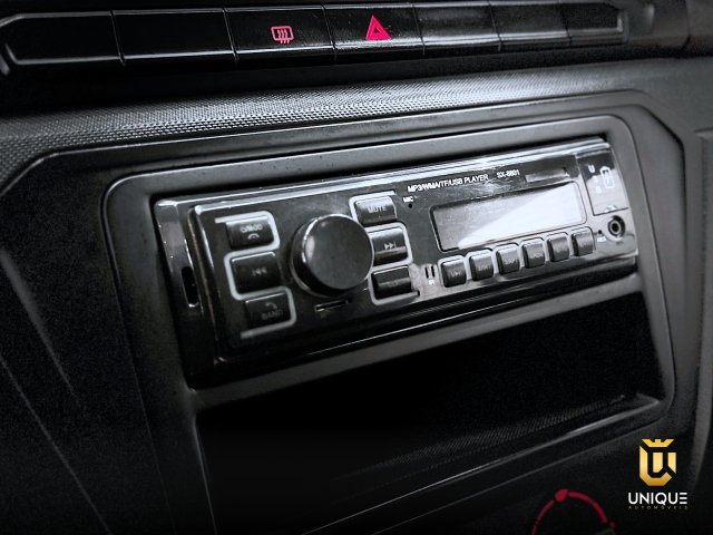 Volkswagen Gol 1.0 12V MPI TOTALFLEX 4P MANUAL 2022/2023 prata à venda na Unique Automóveis em Indaiatuba — foto 10