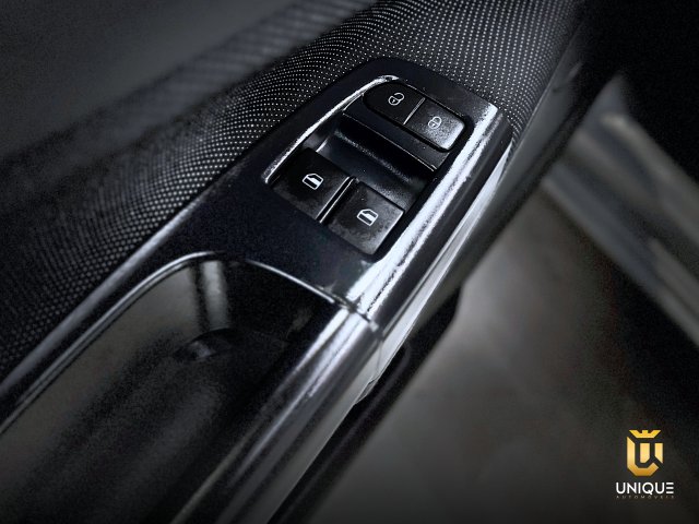 Volkswagen Gol 1.0 12V MPI TOTALFLEX 4P MANUAL 2022/2023 prata à venda na Unique Automóveis em Indaiatuba — foto 15