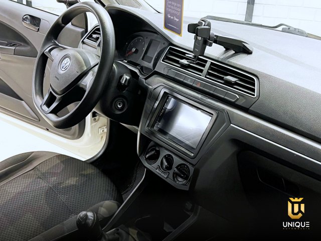 Volkswagen Gol 1.0 12V MPI TOTALFLEX 4P MANUAL 2022/2023 prata à venda na Unique Automóveis em Indaiatuba — foto 20
