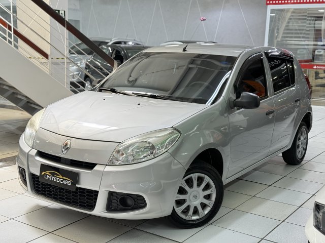 foto do veículo Renault Sandero  7 1.0 AUTHENTIQUE 16V FLEX 4P MANUAL