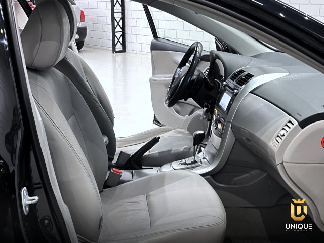 Toyota Corolla 2.0 XEI 16V FLEX 4P AUTOMÁTICO 2014 preto à venda na Unique Automóveis em Indaiatuba — foto 18