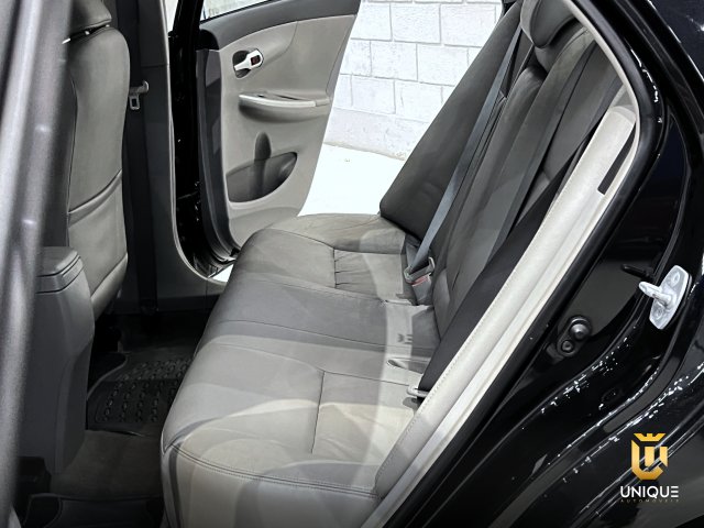Toyota Corolla 2.0 XEI 16V FLEX 4P AUTOMÁTICO 2014 preto à venda na Unique Automóveis em Indaiatuba — foto 19