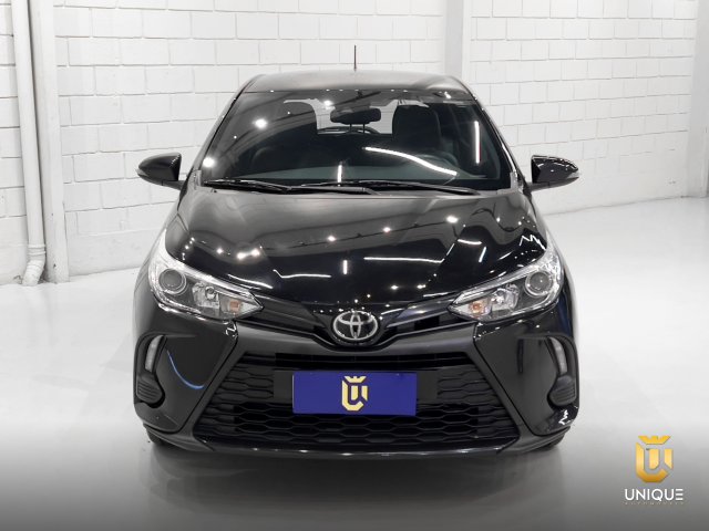 Toyota Yaris Hatch 1.5 16V FLEX XS CONNECT MULTIDRIVE 2022/2023 preto à venda na Unique Automóveis em Indaiatuba — foto 4