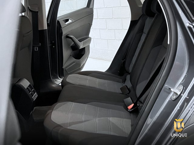 Volkswagen Nivus 1.0 200 TSI TOTAL FLEX COMFORTLINE AUTOMÁTICO 2022/2023 cinza à venda na Unique Automóveis em Indaiatuba — foto 17