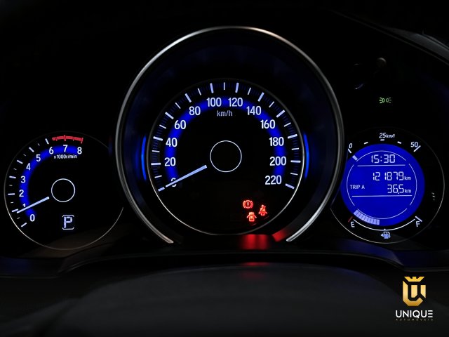 Honda Fit 1.5 EX 16V FLEX 4P AUTOMÁTICO 2017 prata à venda na Unique Automóveis em Indaiatuba — foto 10
