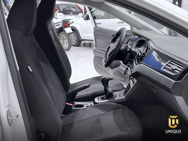 Volkswagen Polo 1.0 MPI TRACK MANUAL 2024/2025 branco à venda na Unique Automóveis em Indaiatuba — foto 13