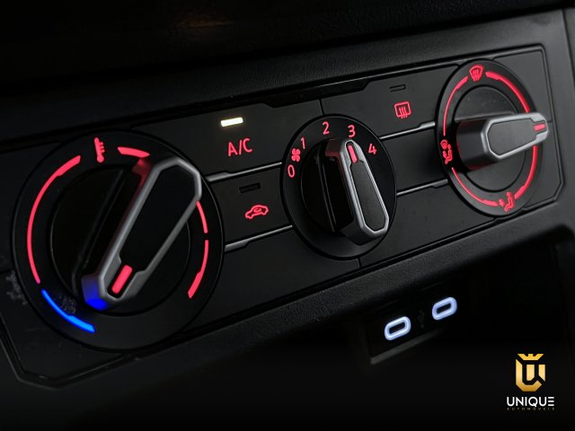 Volkswagen Polo 1.0 MPI TRACK MANUAL 2024/2025 branco à venda na Unique Automóveis em Indaiatuba — foto 17