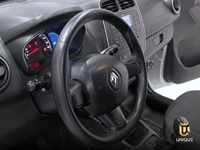 Renault Kwid 1.0 12V SCE FLEX ZEN MANUAL 2020/2021 branco à venda na Unique Automóveis em Indaiatuba — foto 15