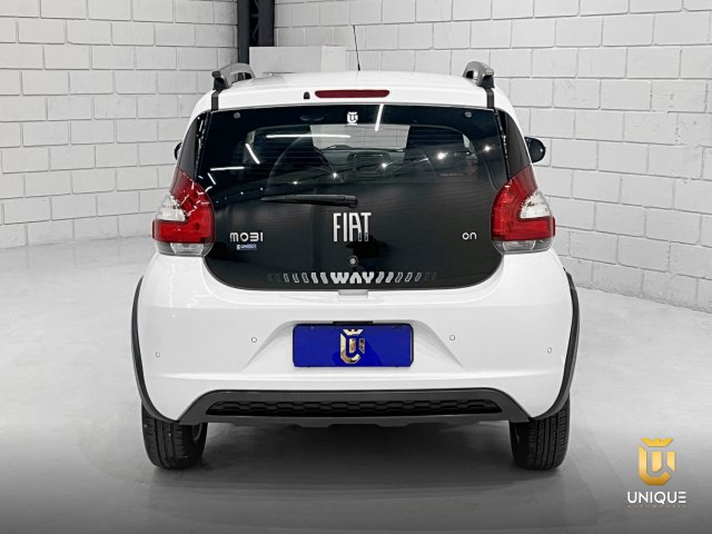 Fiat Mobi 1.0 EVO FLEX WAY ON MANUAL 2016/2017 branco à venda na Unique Automóveis em Indaiatuba — foto 5