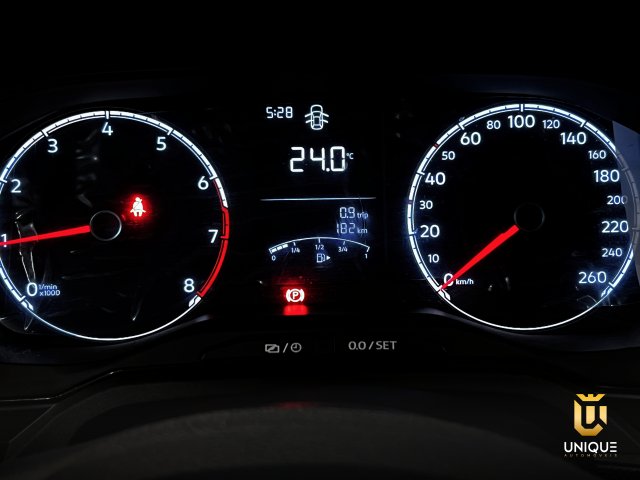 Volkswagen Polo 1.0 MPI ROBUST MANUAL 2024/2025 prata à venda na Unique Automóveis em Indaiatuba — foto 10