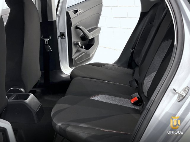 Volkswagen Polo 1.0 MPI ROBUST MANUAL 2024/2025 prata à venda na Unique Automóveis em Indaiatuba — foto 12