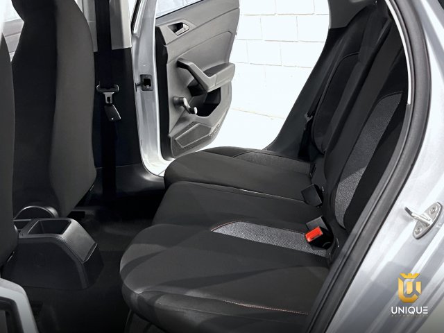 Volkswagen Polo 1.0 MPI ROBUST MANUAL 2024/2025 prata à venda na Unique Automóveis em Indaiatuba — foto 16