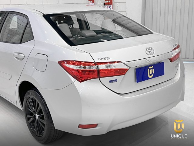 Toyota Corolla 2.0 XEI 16V FLEX 4P AUTOMÁTICO 2014/2015 prata à venda na Unique Automóveis em Indaiatuba — foto 6