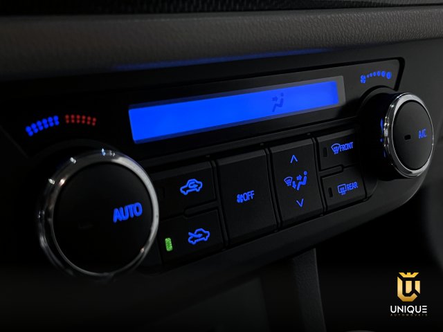 Toyota Corolla 2.0 XEI 16V FLEX 4P AUTOMÁTICO 2014/2015 prata à venda na Unique Automóveis em Indaiatuba — foto 13