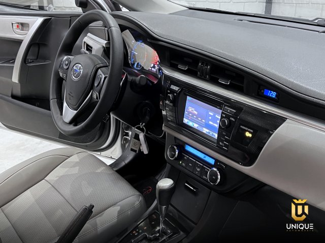 Toyota Corolla 2.0 XEI 16V FLEX 4P AUTOMÁTICO 2014/2015 prata à venda na Unique Automóveis em Indaiatuba — foto 15