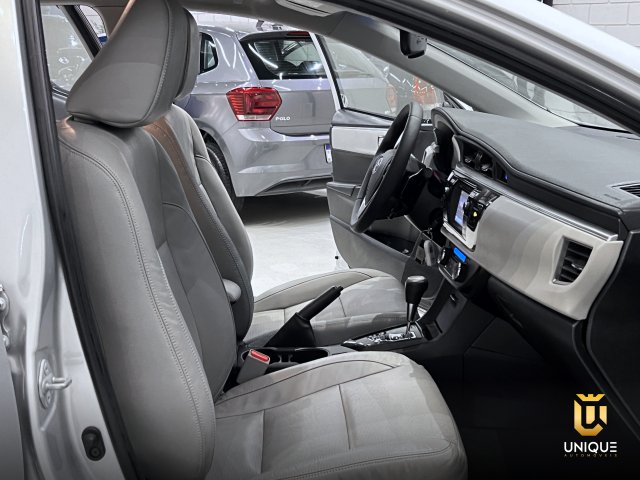 Toyota Corolla 2.0 XEI 16V FLEX 4P AUTOMÁTICO 2014/2015 prata à venda na Unique Automóveis em Indaiatuba — foto 16