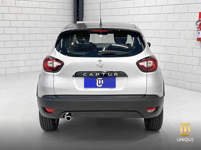Renault Captur 1.6 16V SCE FLEX LIFE X-TRONIC 2018/2019 prata à venda na Unique Automóveis em Indaiatuba — foto 4