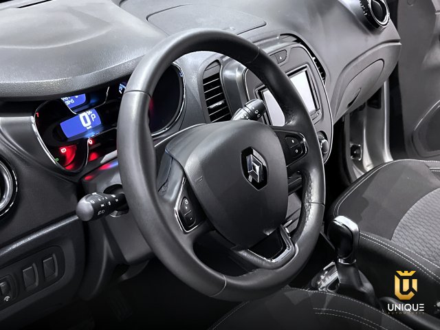 Renault Captur 1.6 16V SCE FLEX LIFE X-TRONIC 2018/2019 prata à venda na Unique Automóveis em Indaiatuba — foto 14