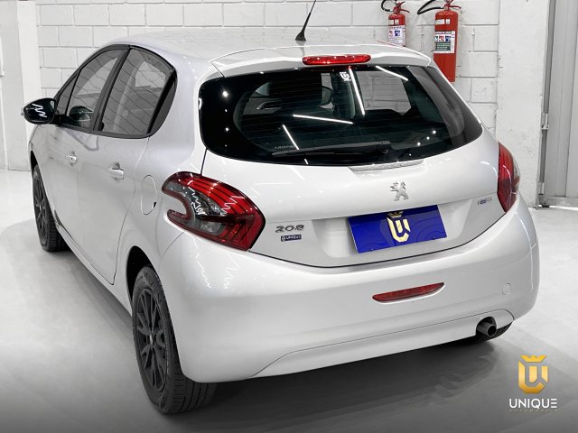Peugeot 208 1.2 ACTIVE PACK 12V FLEX 4P MANUAL 2017/2018 prata à venda na Unique Automóveis em Indaiatuba — foto 6