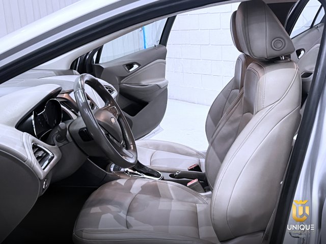 Chevrolet Cruze Sedan 1.4 TURBO LTZ 16V FLEX 4P AUTOMÁTICO 2017 prata à venda na Unique Automóveis em Indaiatuba — foto 18