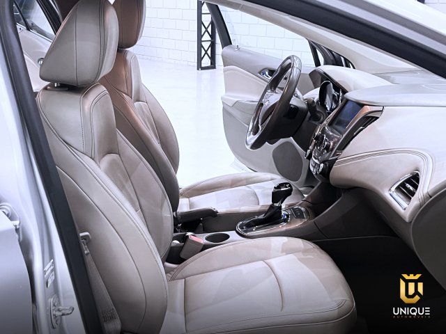 Chevrolet Cruze Sedan 1.4 TURBO LTZ 16V FLEX 4P AUTOMÁTICO 2017 prata à venda na Unique Automóveis em Indaiatuba — foto 20