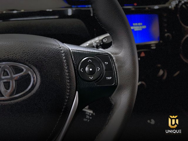 Toyota Etios Hatch 1.5 PLATINUM 16V FLEX 4P AUTOMÁTICO 2017/2018 prata à venda na Unique Automóveis em Indaiatuba — foto 16