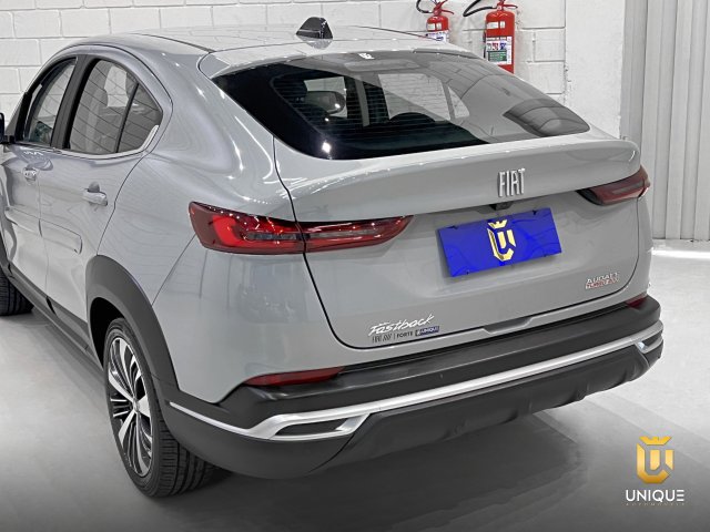 Fiat Fastback 1.0 TURBO 200 FLEX AUDACE CVT 2023/2024 cinza à venda na Unique Automóveis em Indaiatuba — foto 6
